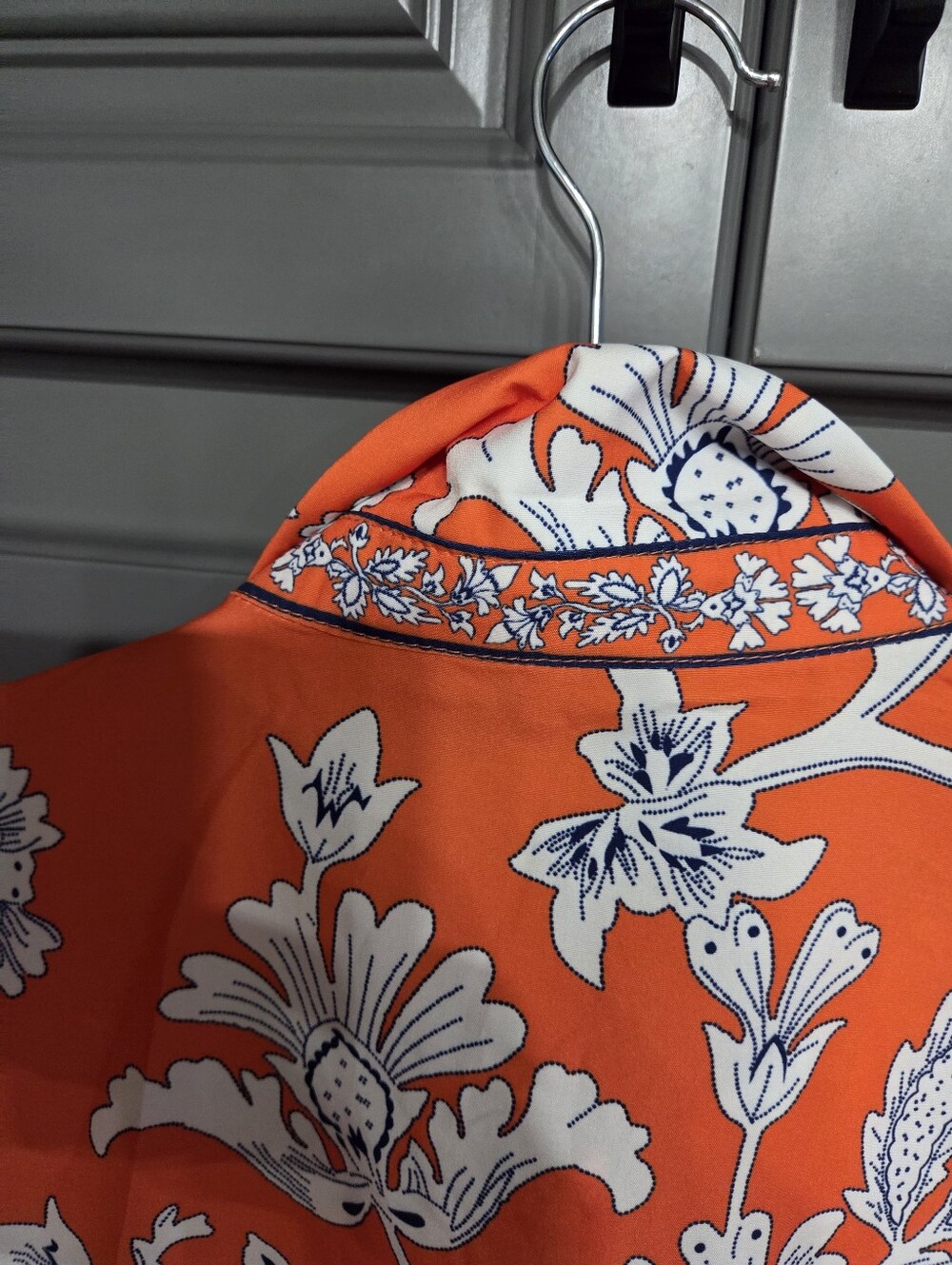 Women Button Down Top - Picture 7 of 7